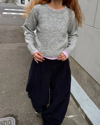 Round neck long-sleeve knit