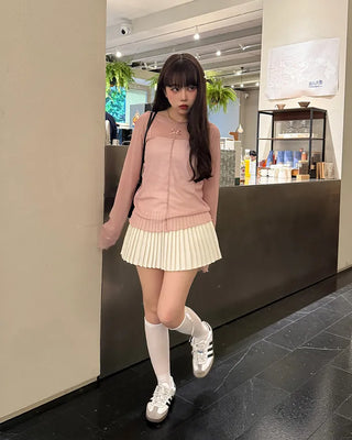 Ribbon sheer knee socks