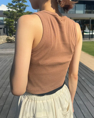 Cropped simple tank top