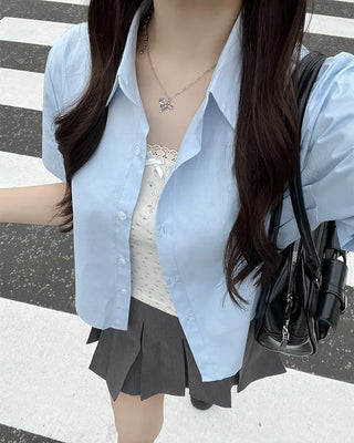 Cropped half-sleeve shirt