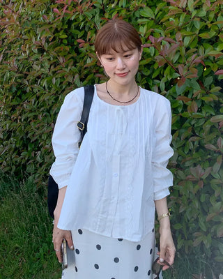 Frilled ribbon blouse