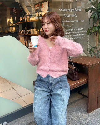 V-neck loose-fit shaggy knit