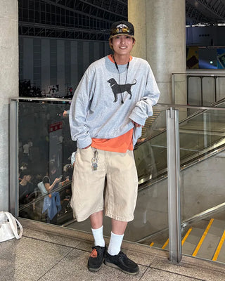 Bermuda shorts with side pleats