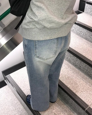 Semi-straight denim pants