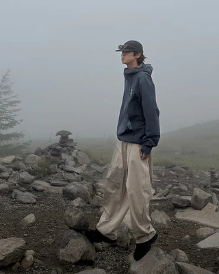 One-tuck cotton pants