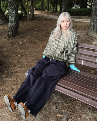 Corduroy wide-leg pants with elastic waistband