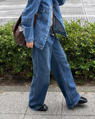 Loose-fit denim pants