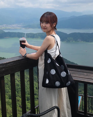 Big canvas shoulder bag