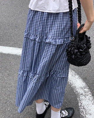 Checked tiered long skirt