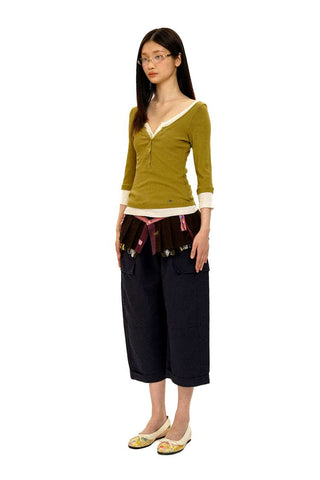 [Moromoro2] Layered Henley Top with Contrast  Trim
