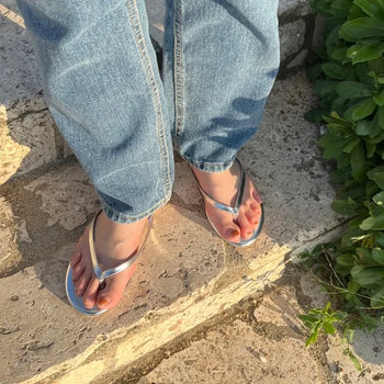 Simple beach sandals