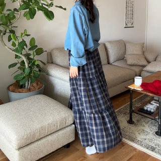 Checked long skirt