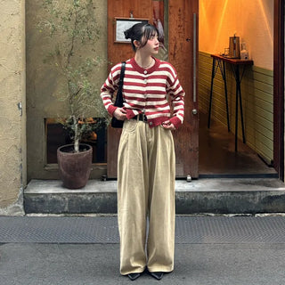 Tucked wide-leg pants