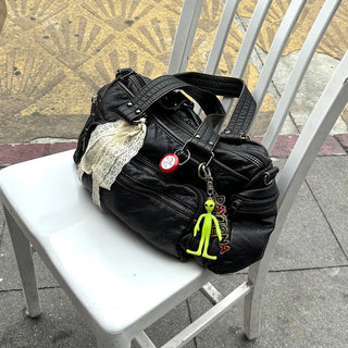 High-quality vintage shoulder bag