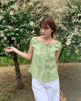 Checked ribbon blouse