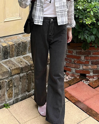 Basic straight-leg denim