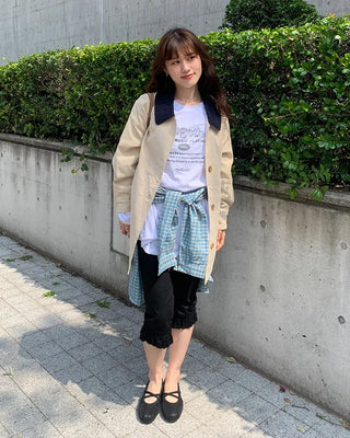 Loose-fit half trench coat