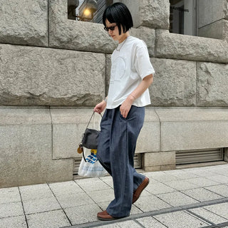 One-tuck easy denim pants