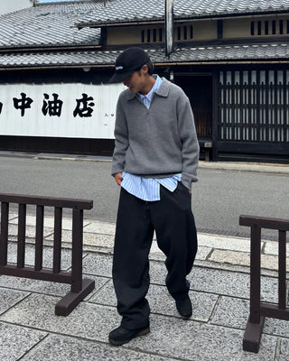 Half-neck zip-up collar knit