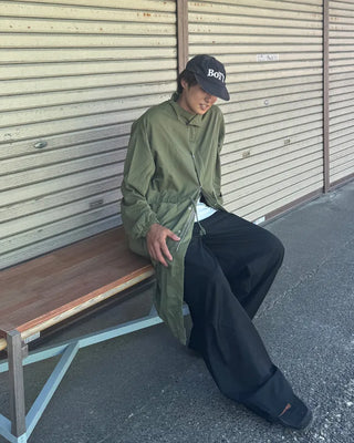 Side-Tucked Rounded Pants