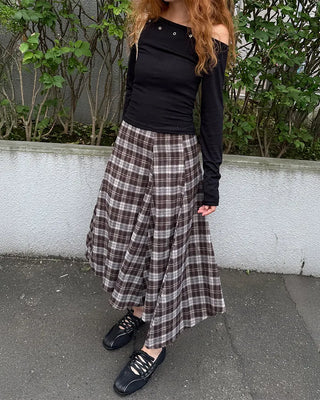 Eyelet Off-Shoulder Long Sleeve T-Shirt