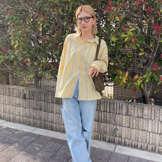 Side-slit vintage denim pants
