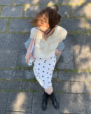 Ribbed collar knit