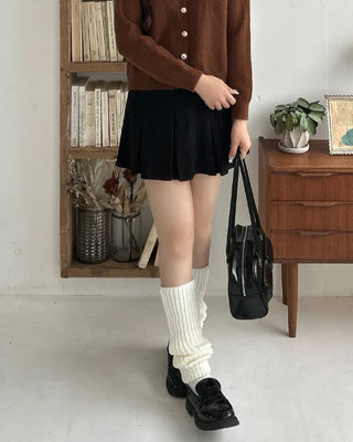 Corduroy pleated mini skirt