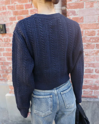 Cropped round knit