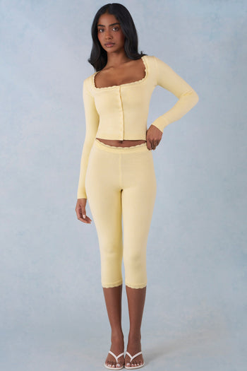 Knit Mid-Rise Capri Trousers in Butter Yellow