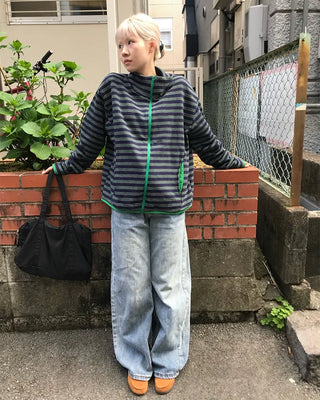 Half-neck striped zip