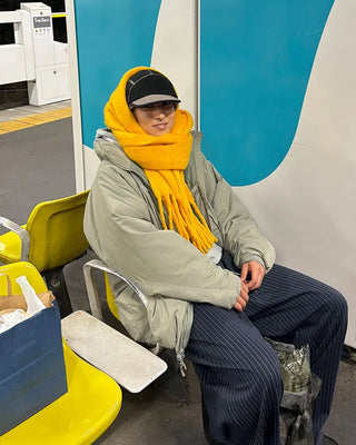 Vivid Cozy Muffler