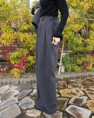 Brushed two-pleat wide slacks