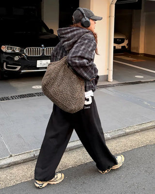 Back embroidered sweatpants