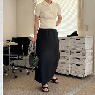 Short-sleeved colored ribbed knit