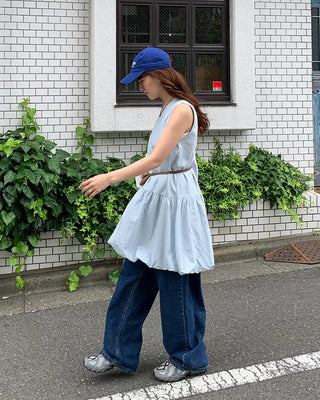 Sleeveless balloon mini dress