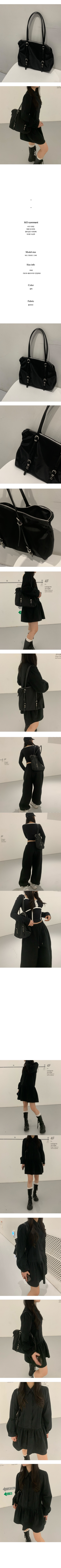 Ring buckle square shoulder bag