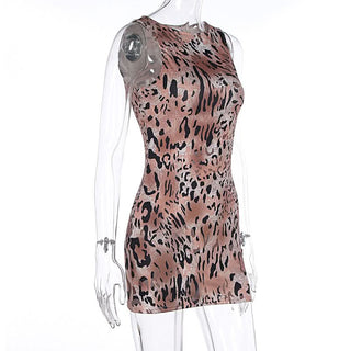 Crewneck leopard print sleeveless mini dress