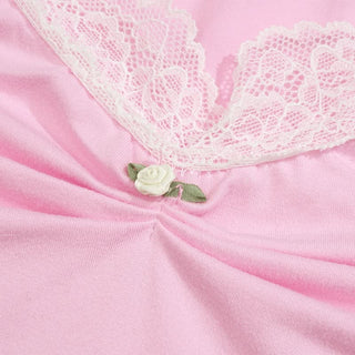 Lace hem long sleeve v neck ruched top