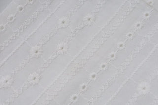 Sleeveless button solid crop top