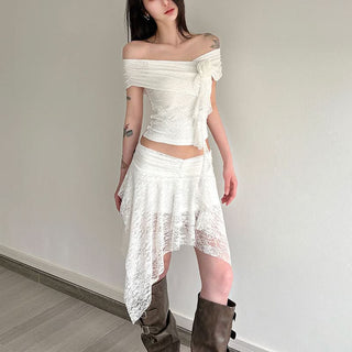 Off shoulder flower applique lace ruffle top