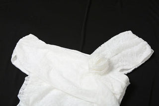 Off shoulder flower applique lace ruffle top