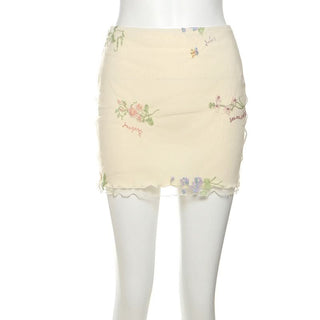 Ruffle embroidery contrast mini skirt