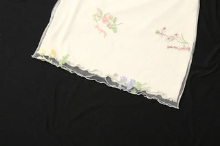 Ruffle embroidery contrast mini skirt