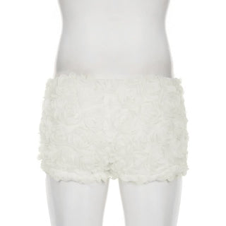Flower applique low rise short pant