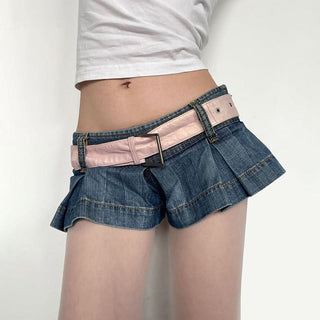 Pleated low rise denim shorts
