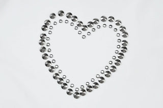 One shoulder irregular heart applique top