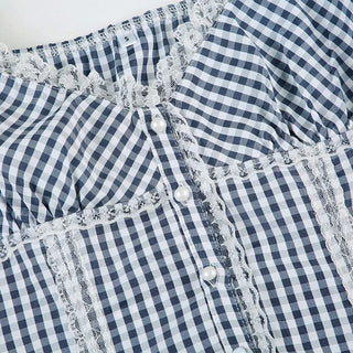 V neck lace hem plaid puff sleeve ruched top