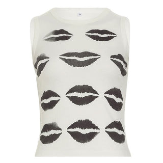 Crewneck ribbed lips print contrast crop top