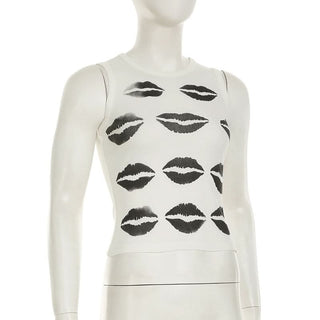 Crewneck ribbed lips print contrast crop top